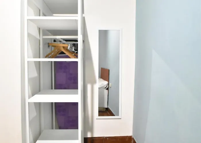 Cerca De La Plaza Redonda Apartment